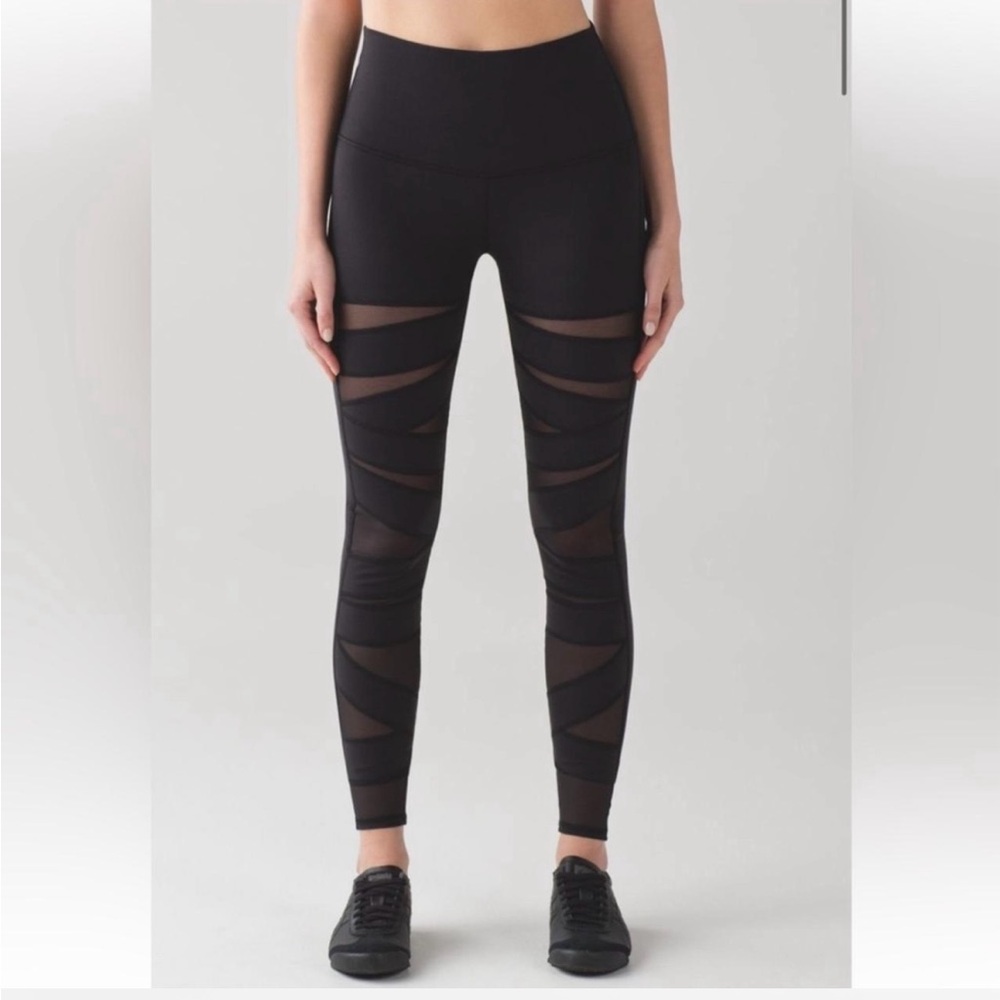 Lululemon wunder under tech Black Mesh Panel Leggings size 6